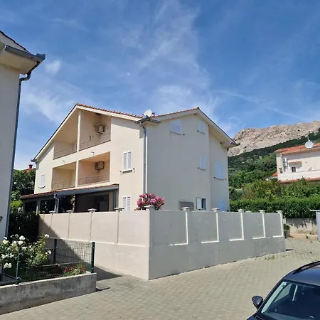 In Mit Eigenem Balkon * Baska (Krk)