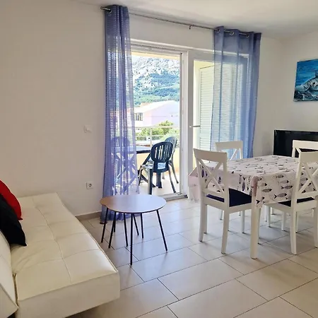 In Mit Eigenem Balkon * Baška