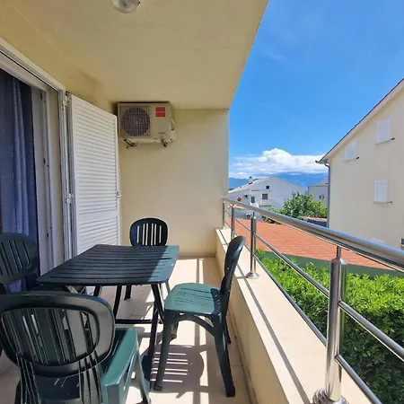 In Mit Eigenem Balkon * Baška